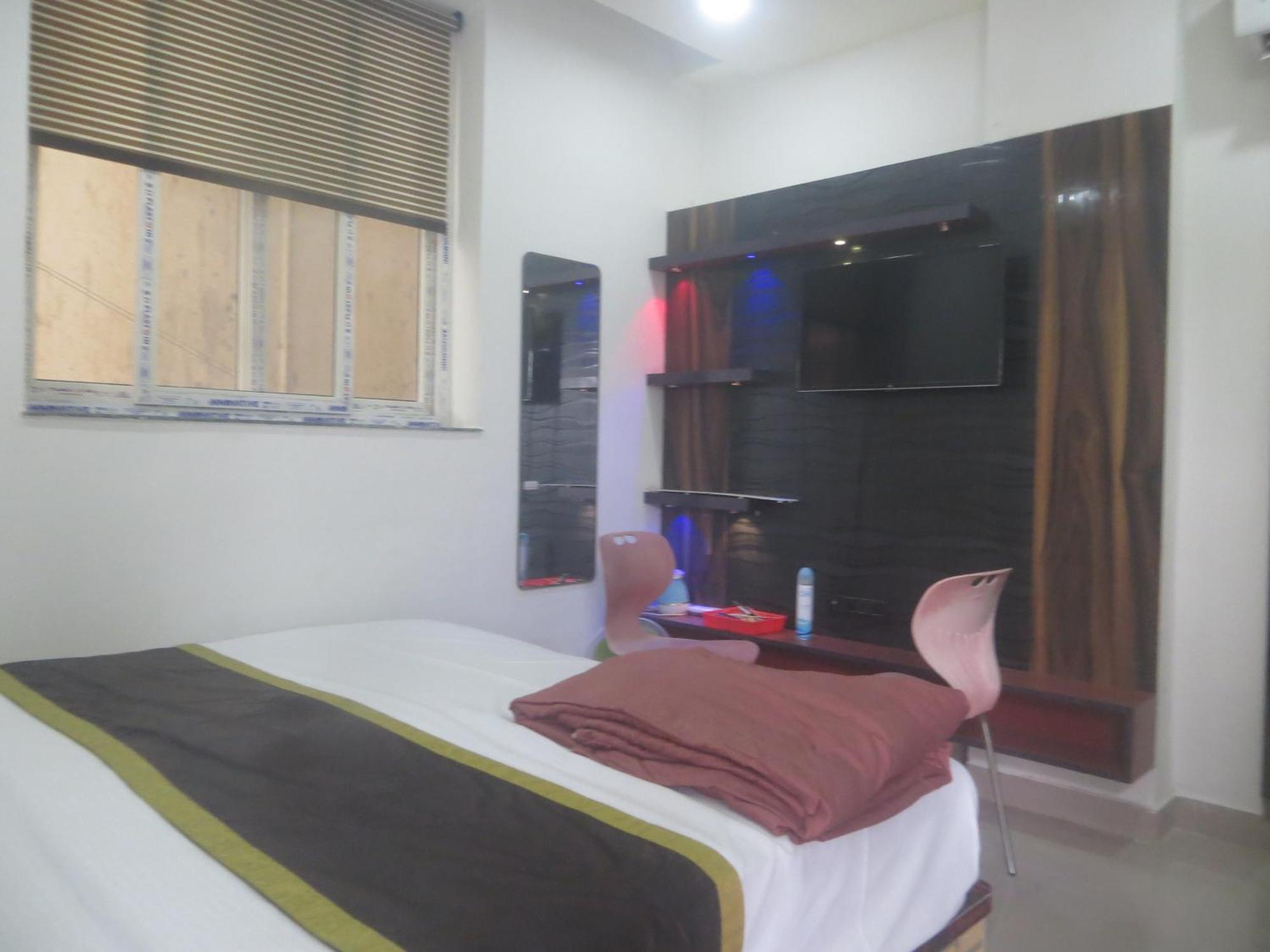 Rajmahal Resort Banquet Hall And Hotel Patna  Buitenkant foto