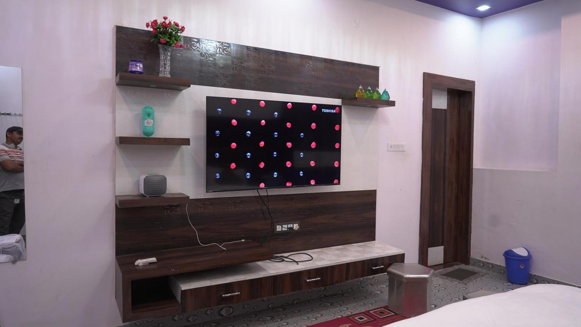 Rajmahal Resort Banquet Hall And Hotel Patna  Buitenkant foto